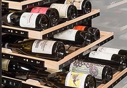 Les meilleurs pratiques pour stocker des vins non-standard dans votre cave à vin